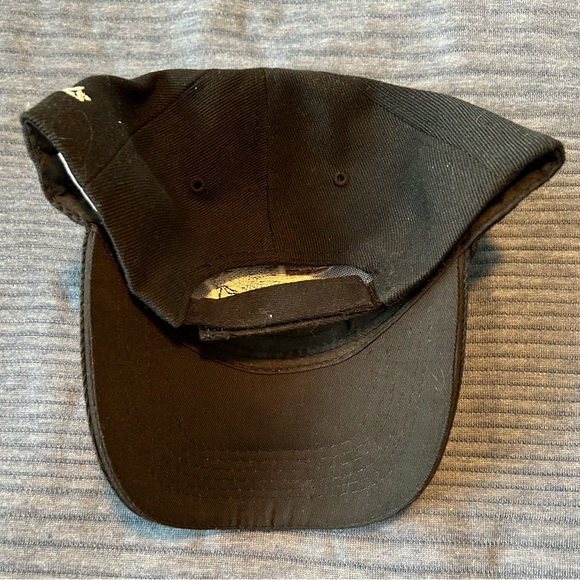 New England Patriots Adjustable Hat - Picture 2 of 3